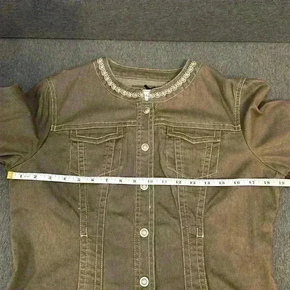 Live A Little Vintage Embroidered 3/4 Sleeve Jean Jacket w/ Snap Buttons Size M - Picture 11 of 15
